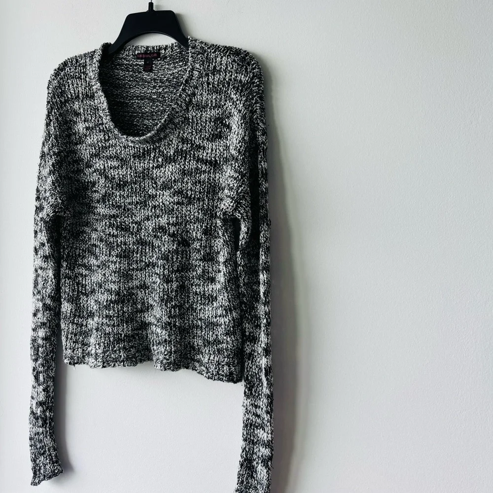 Material Girl Sweater Black White Crochet Knit Pullover Long Sleeve Womens M 90s